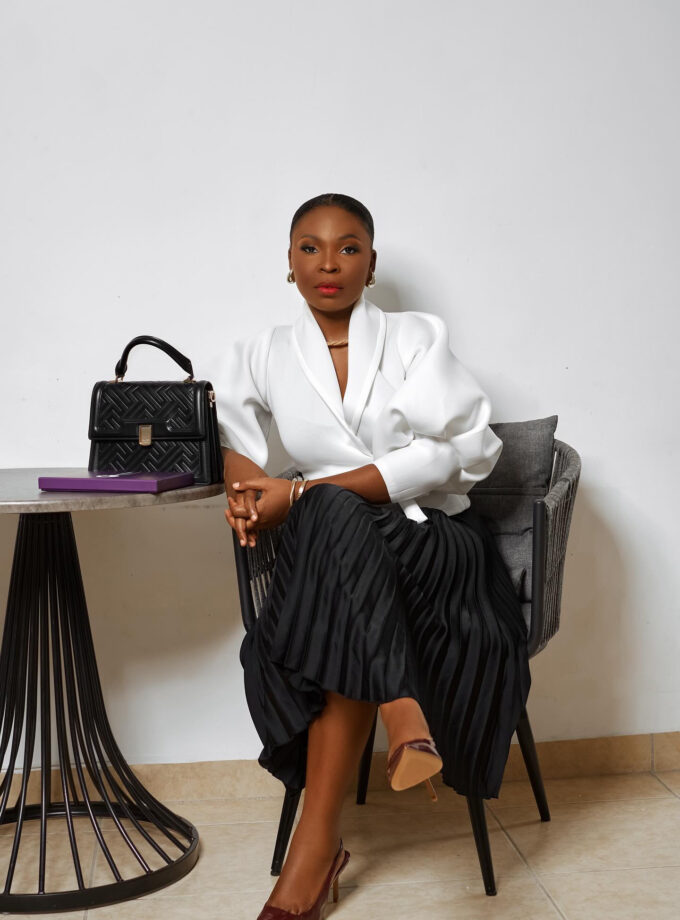 THE EXAGGERATED SLEEVED BLOUSE (ESB)